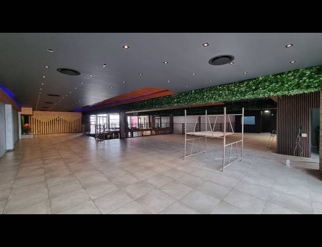 1,091M² RETAIL TO LET IN BARDENE